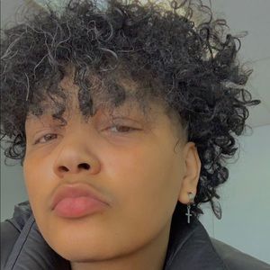 Meet your Posher, Quincy